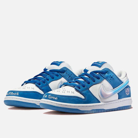 NIKE DUNK LOW X BORN AND RAISED