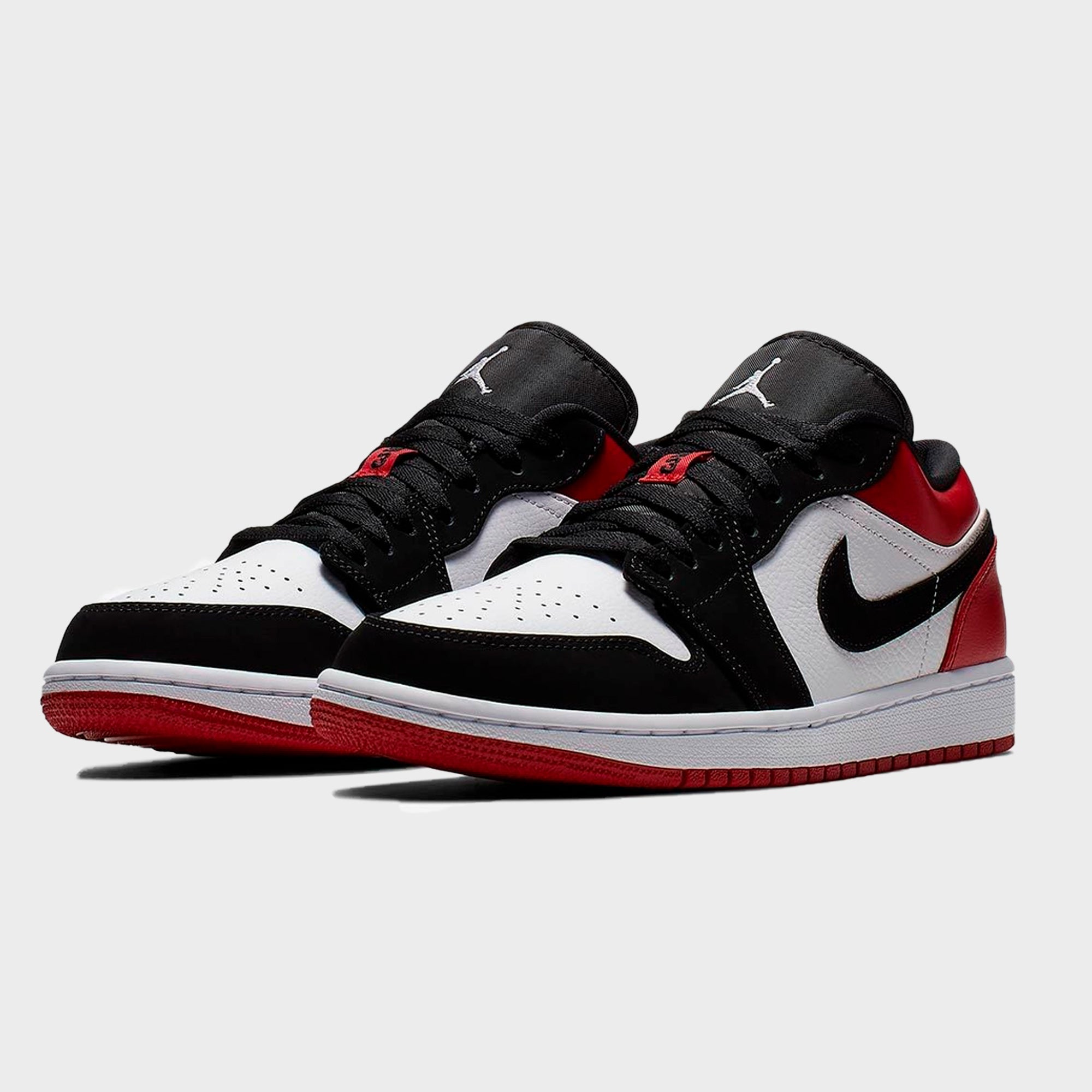 JORDAN RETRO 1 LOW BLACK TOE piston