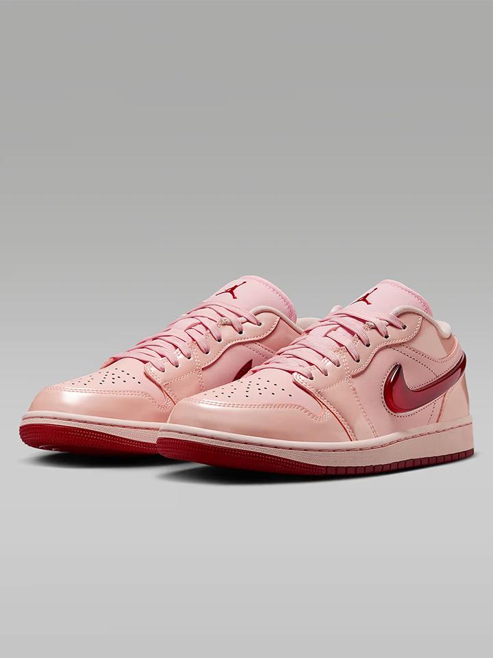 WMNS AIR JORDAN1 LOW SE CANDY CRIMSON