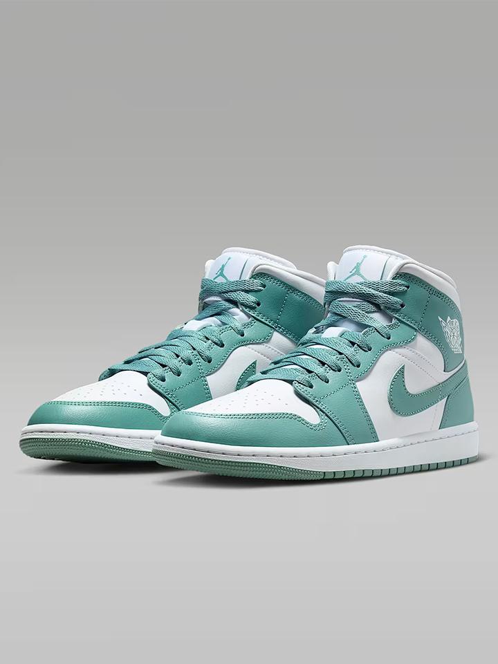 WMNS AIR JORDAN 1 MID TURQUOISE WAVE