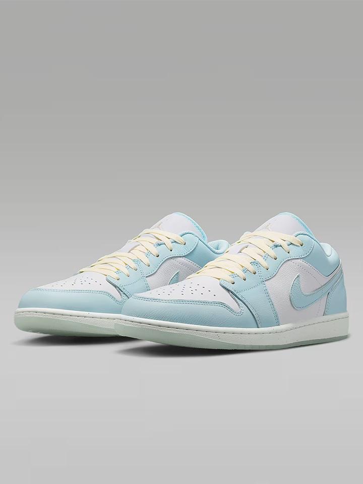 AIR JORDAN 1 LOW SE LIGHT BLUE