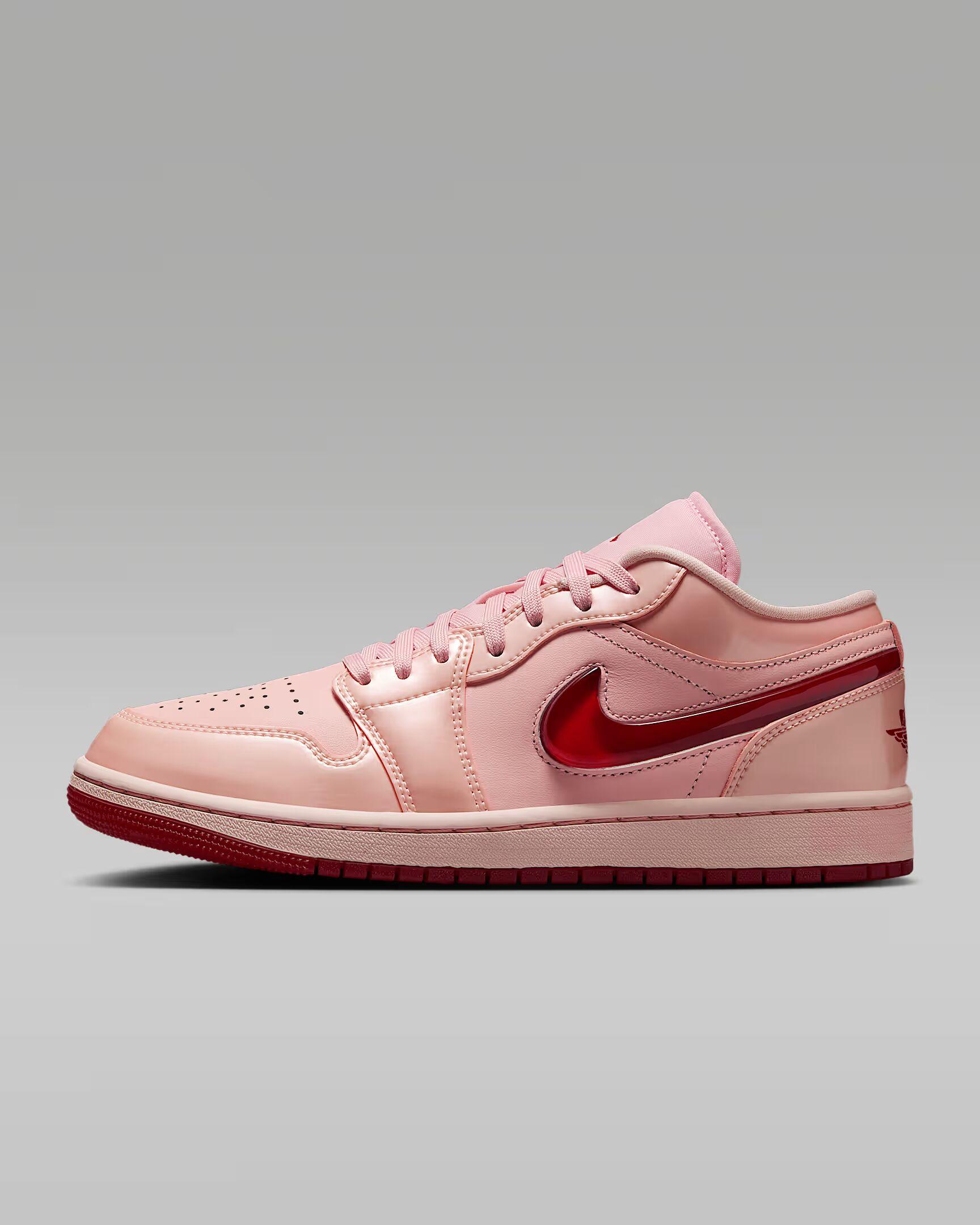 WMNS+AIR+JORDAN+1+LOW+SE (16)_converted