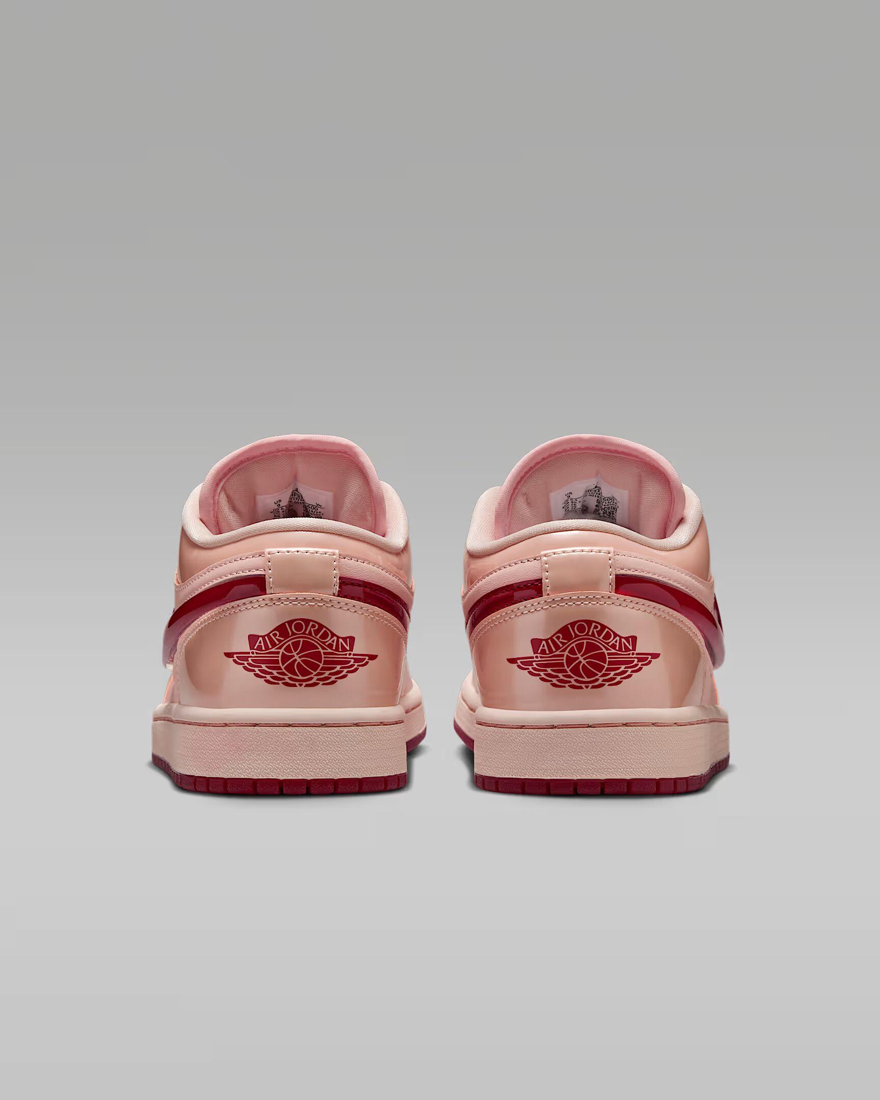 WMNS+AIR+JORDAN+1+LOW+SE (21)_converted