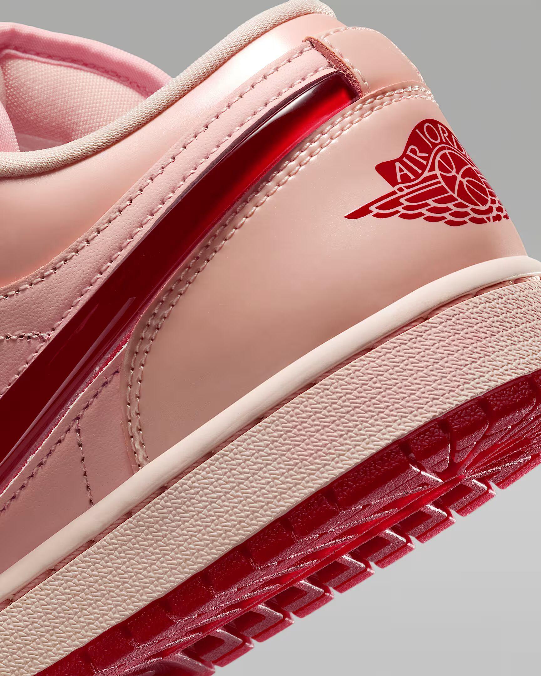 WMNS+AIR+JORDAN+1+LOW+SE (23)_converted