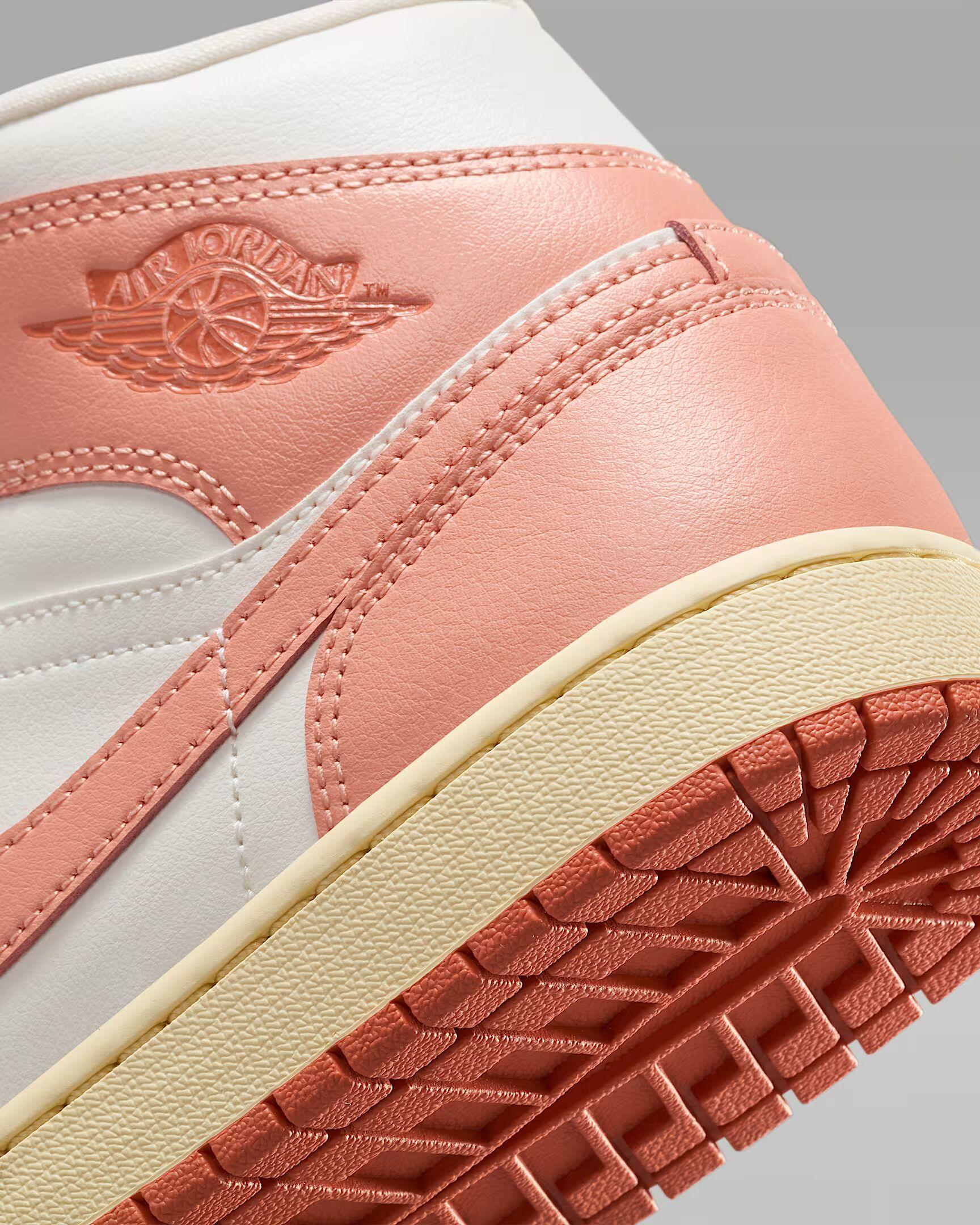 WMNS+AIR+JORDAN+1+MID (15)_converted