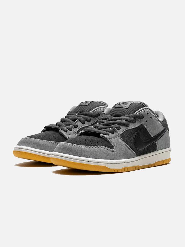 NIKE SB DUNK LOW DARK SMOKE GREY