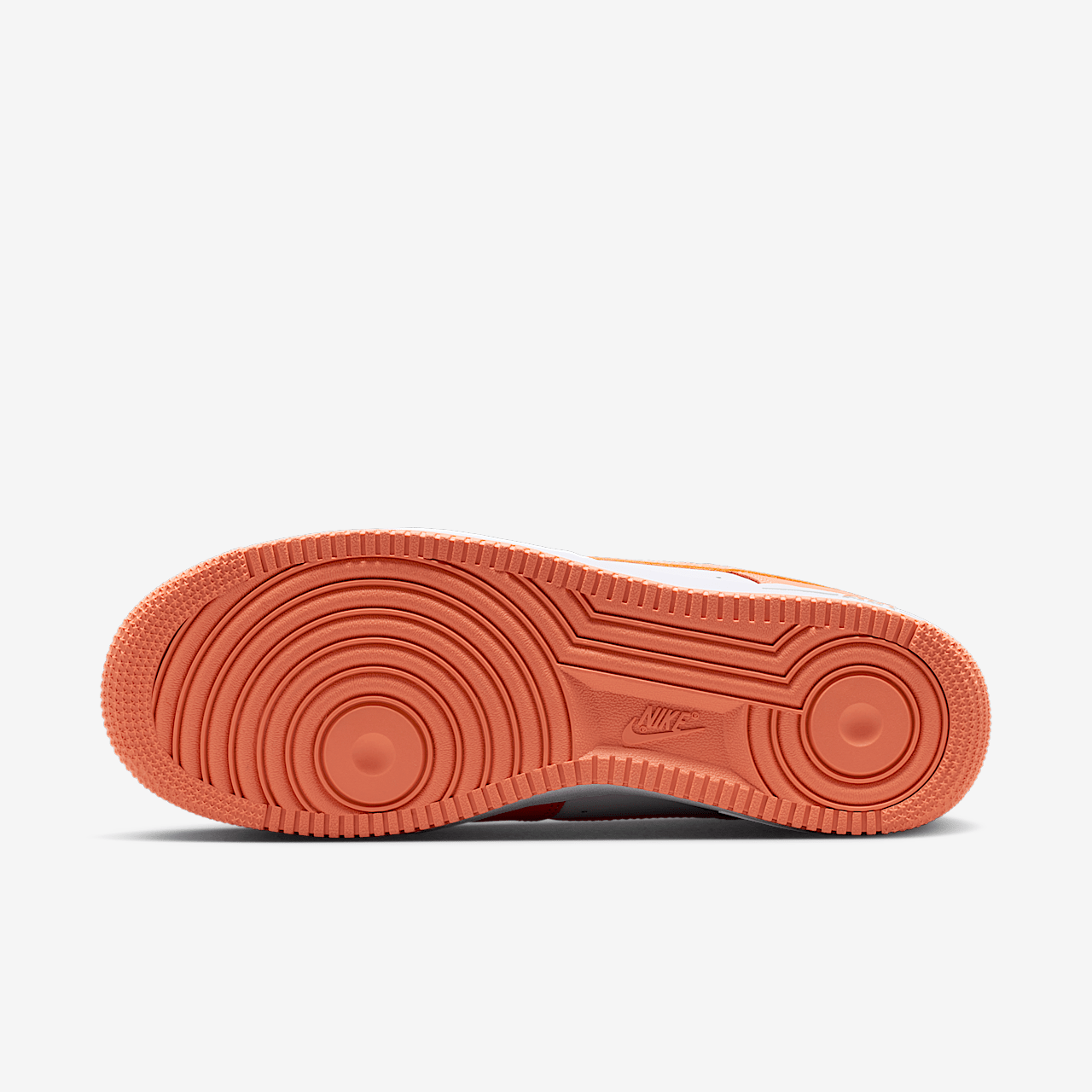 NIKE_AF1_07_FJ4146127_02