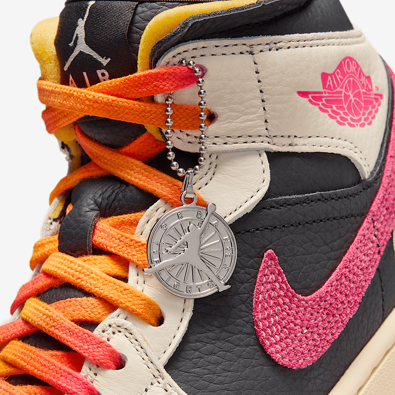 NIKE_IB7007-107_09