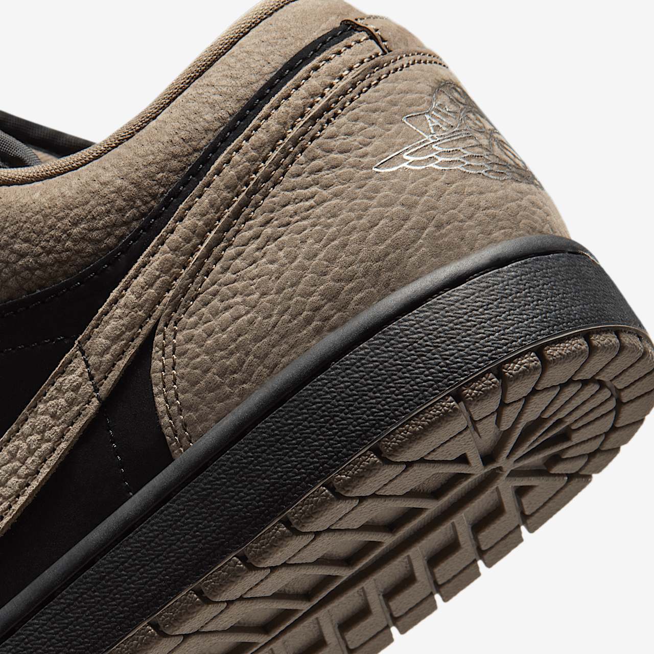 NIKE_IB7109-005_08