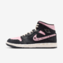 NIKE AIR JORDAN 1 MID SE MUJER ANTRACITA/CARMESI HELADO/LECHE DE COCO/PLATA METALIZADA
