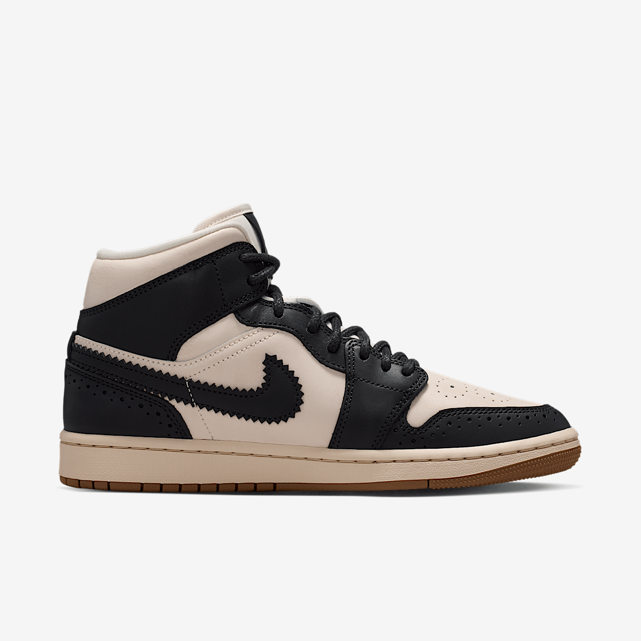 NIKE_IO0760-001_03