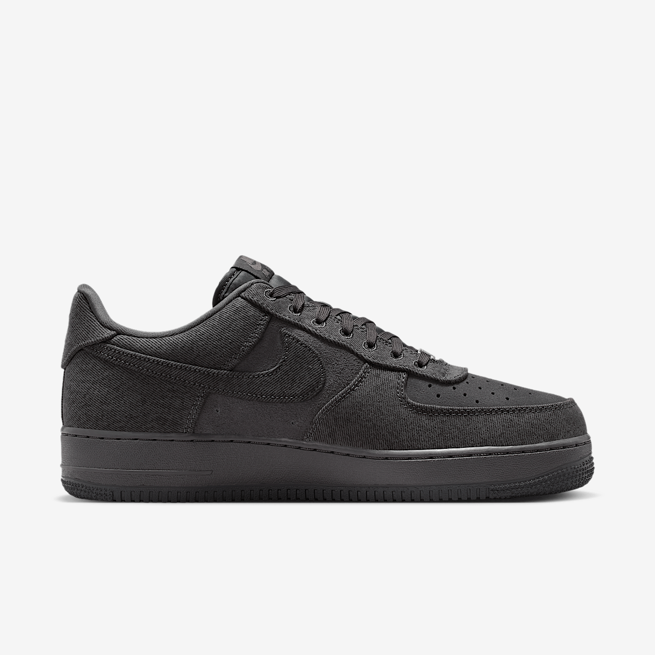 NIKE_IR0951-003_03